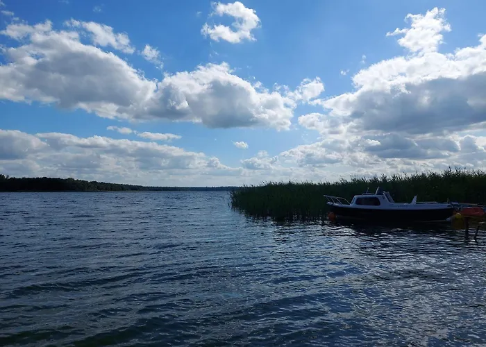 Nad Jeziorem, Lodka, Kajak Semesterbostad Zalewo (Ostroda)